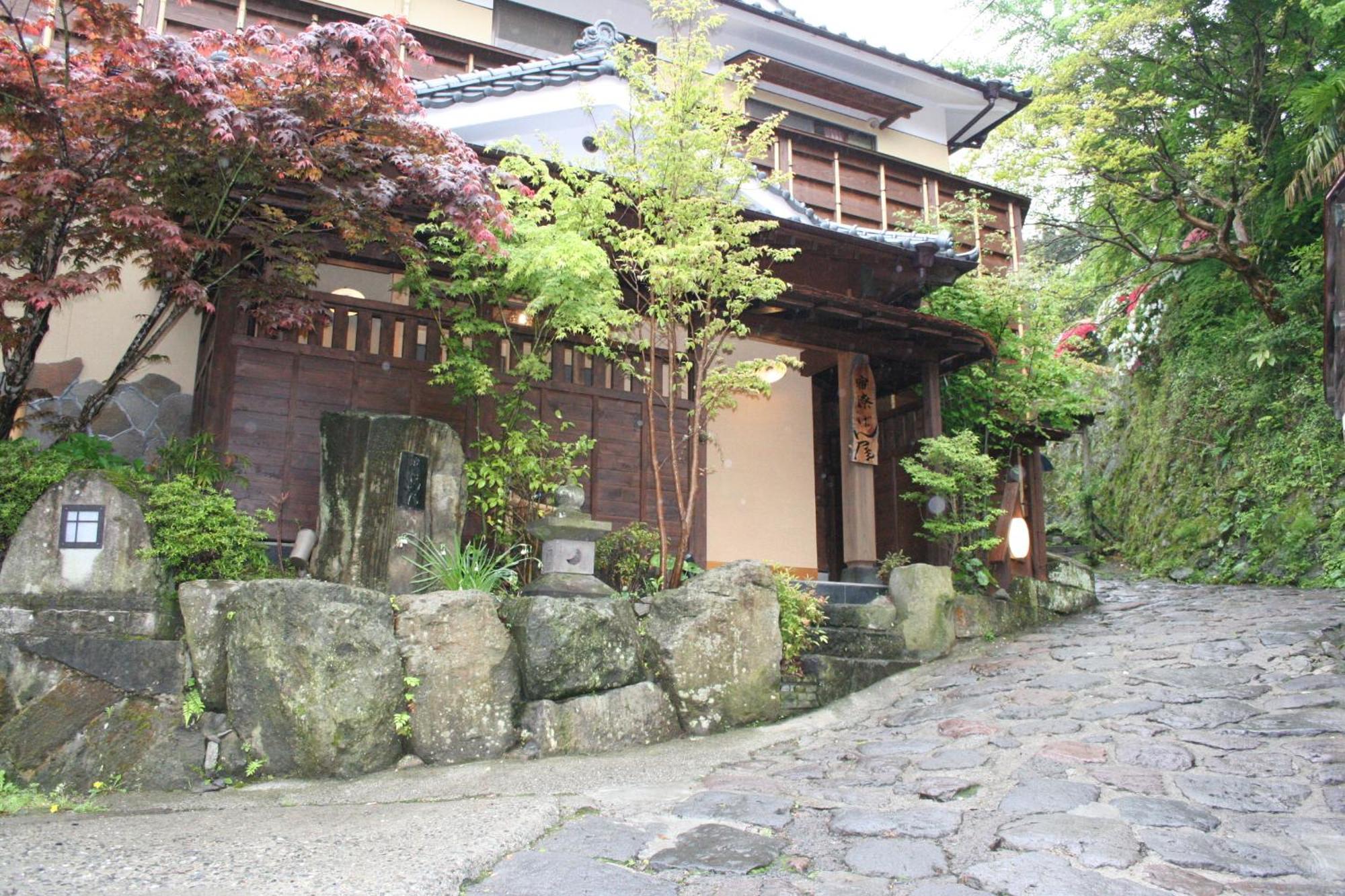 Ban-Ya Hot Spring Inn Yufu Exterior photo