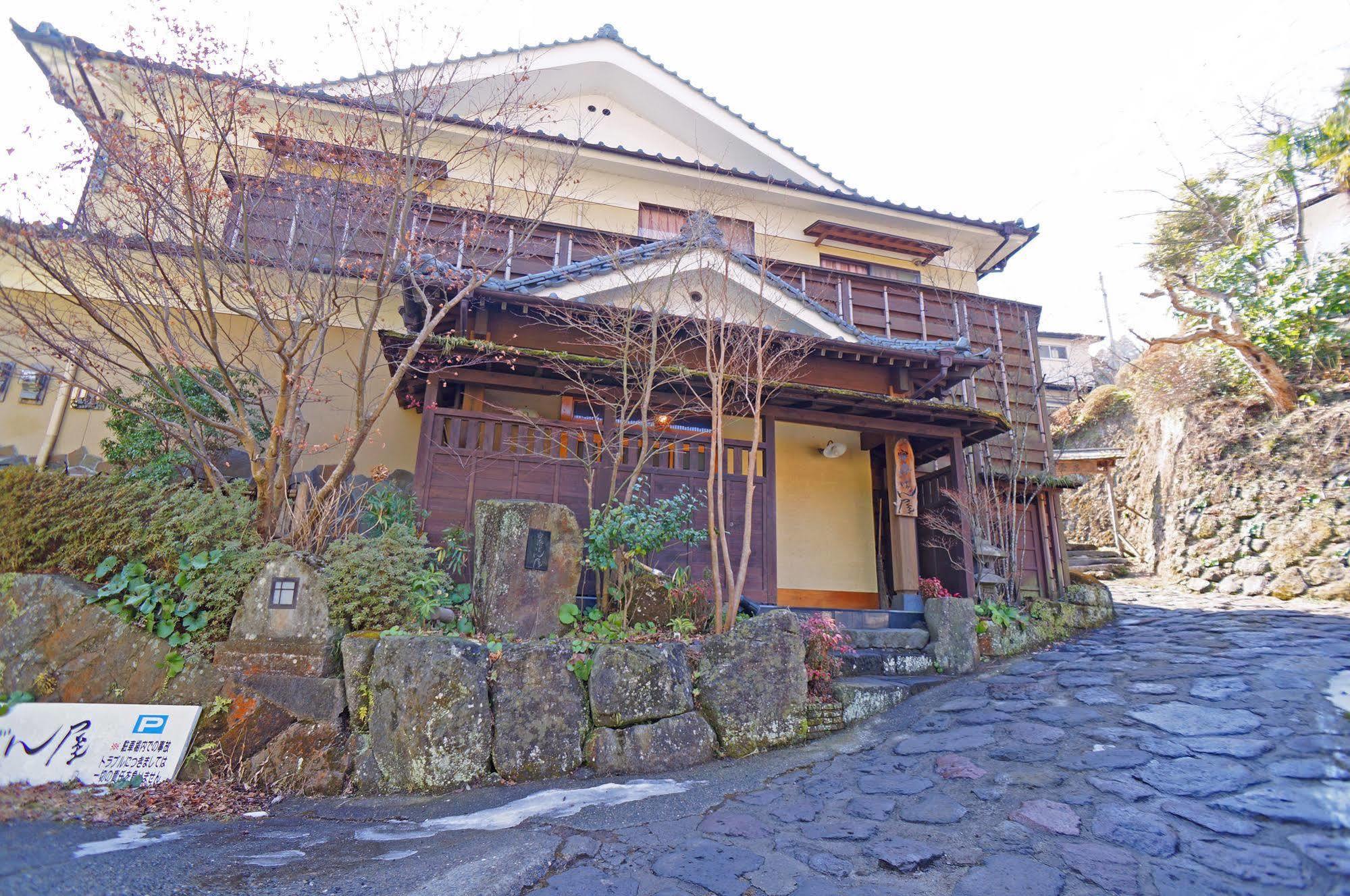 Ban-Ya Hot Spring Inn Yufu Exterior photo