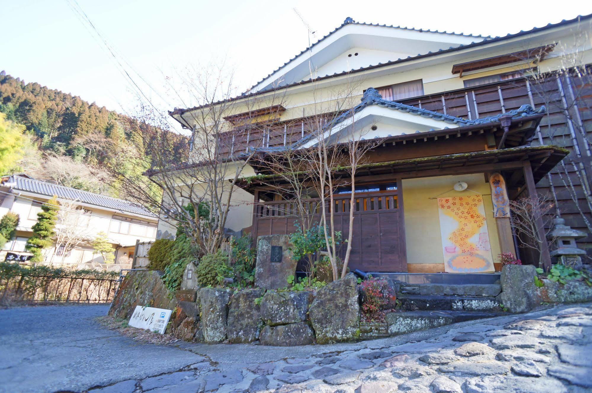 Ban-Ya Hot Spring Inn Yufu Exterior photo